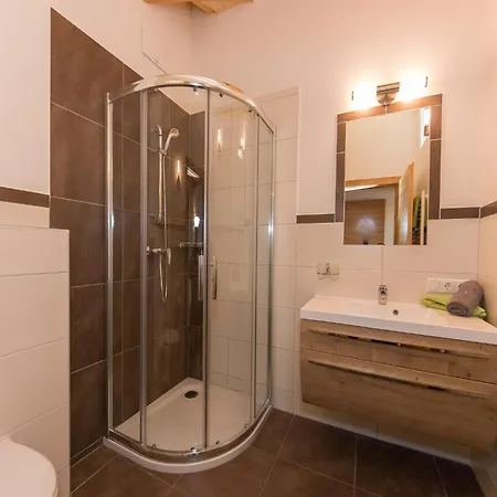 Modern Mansion In Near Area * Капрун