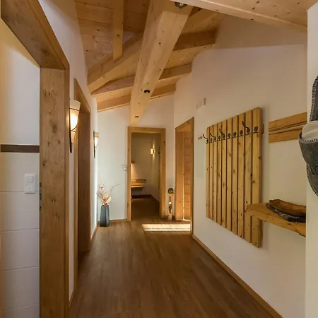 Дом отдыха Modern Mansion In Near Area *