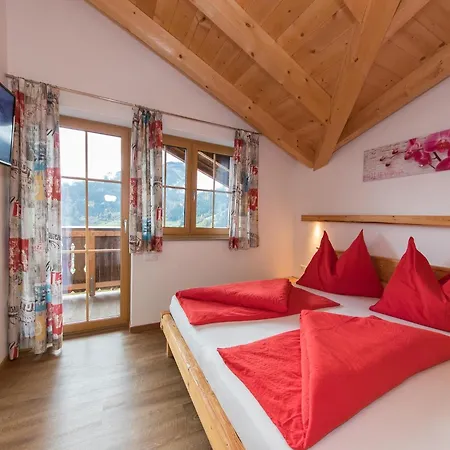 Vakantiehuis Modern Mansion In Near Area Kaprun