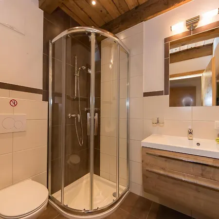 Modern Mansion In Near Area Дом отдыха *