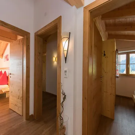 Modern Mansion In Near Area Vakantiehuis *